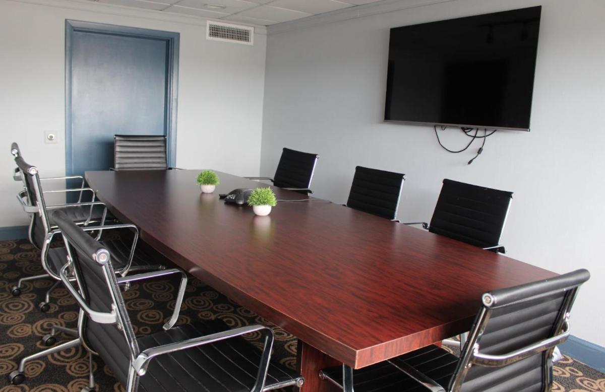 Regency Miami Airport - image 3
