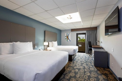 Regency Miami Airport - image 40