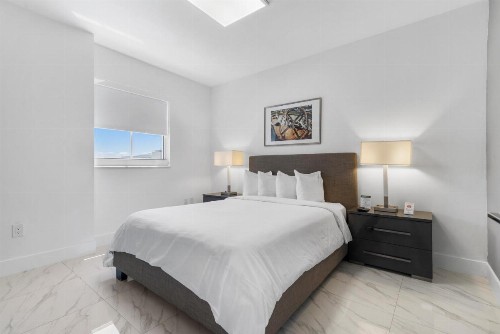 Fortune House Hotel Suites - image 13