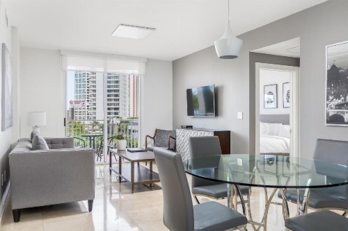 Fortune House Hotel Suites - image 21