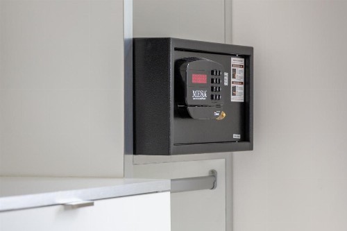 Fortune House Hotel Suites - image 30