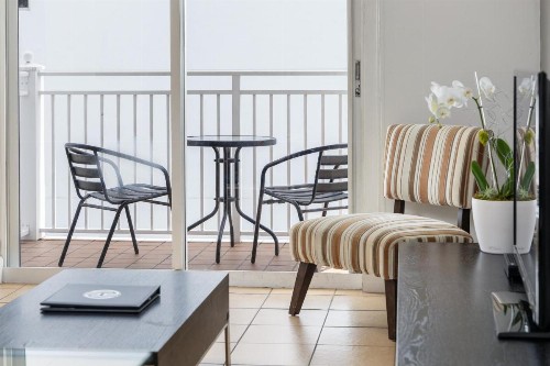 Fortune House Hotel Suites - image 35