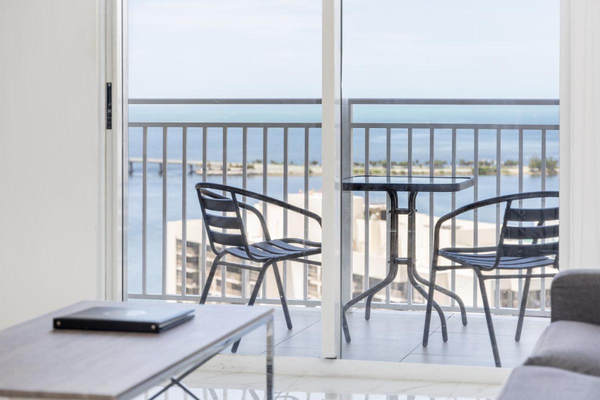 Fortune House Hotel Suites - image 6