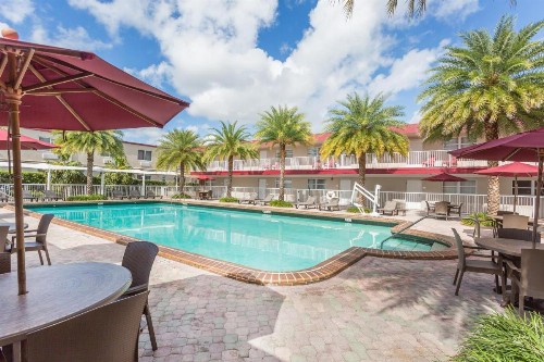 Ramada by Wyndham Miami Springs/Miami International Airport - image 44
