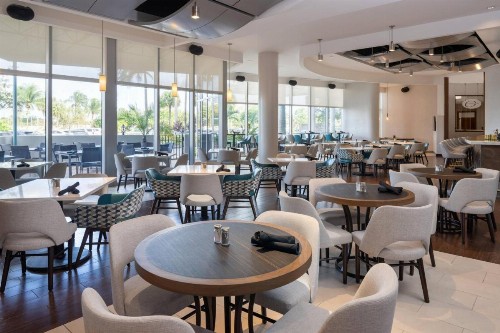 Courtyard by Marriott Miami Airport - image 22