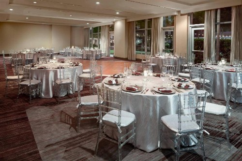 Courtyard by Marriott Miami Airport - image 40