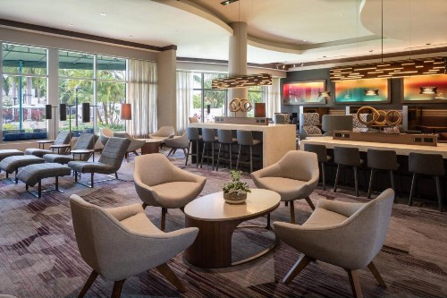Courtyard by Marriott Miami Airport - image 6