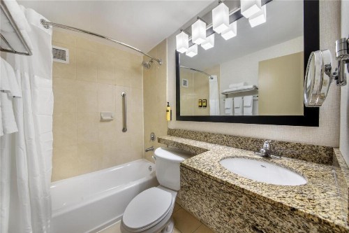 Best Western Plus Windsor Inn - image 13