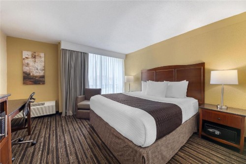 Best Western Plus Windsor Inn - image 14