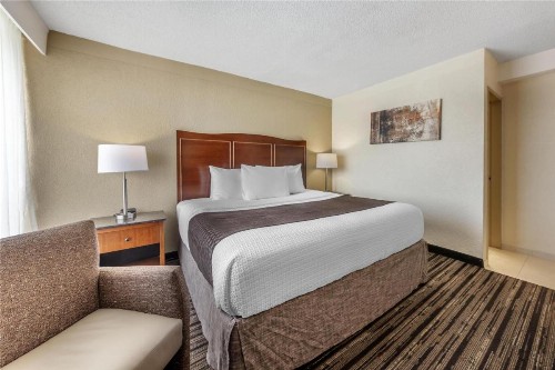 Best Western Plus Windsor Inn - image 15