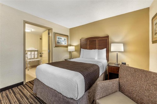 Best Western Plus Windsor Inn - image 20