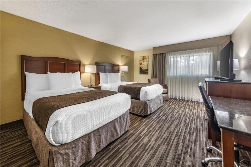 Best Western Plus Windsor Inn - image 22