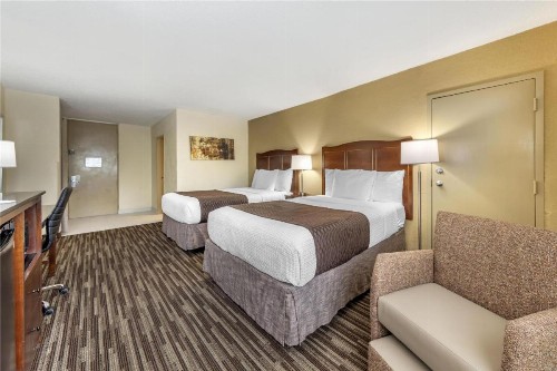 Best Western Plus Windsor Inn - image 24
