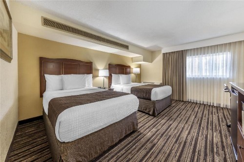 Best Western Plus Windsor Inn - image 31