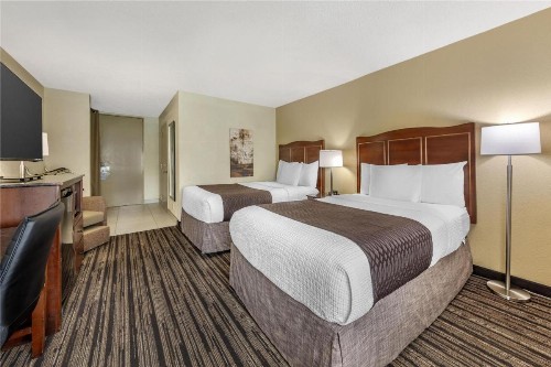 Best Western Plus Windsor Inn - image 34