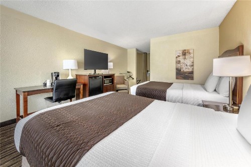 Best Western Plus Windsor Inn - image 35