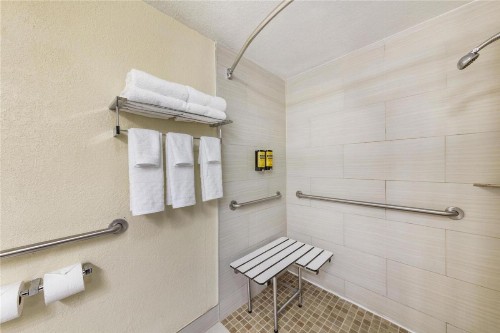 Best Western Plus Windsor Inn - image 36