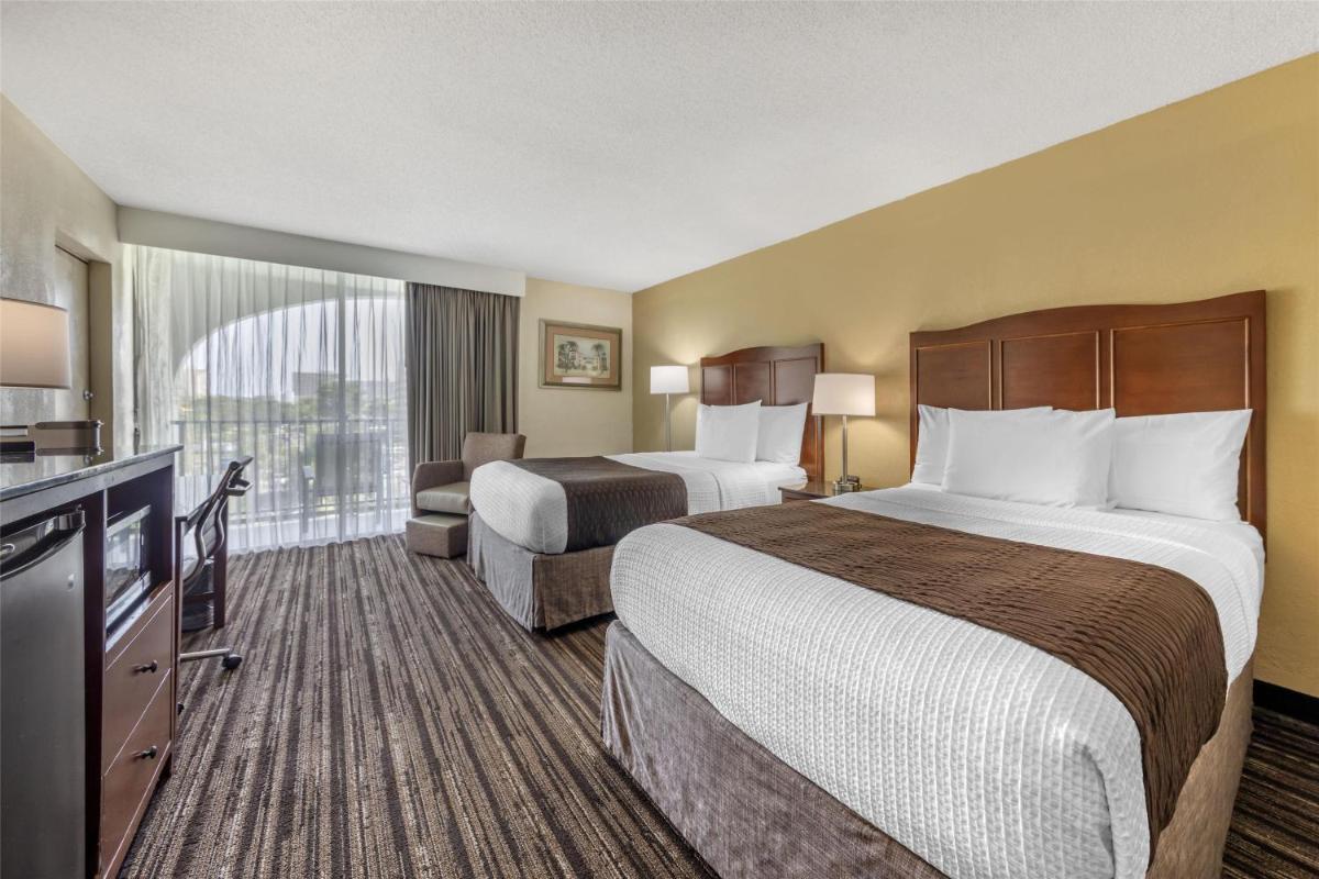 Best Western Plus Windsor Inn - image 4