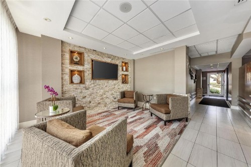 Best Western Plus Windsor Inn - image 40