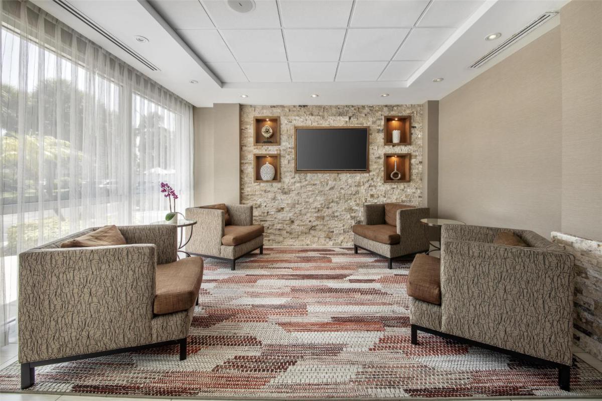 Best Western Plus Windsor Inn - image 6
