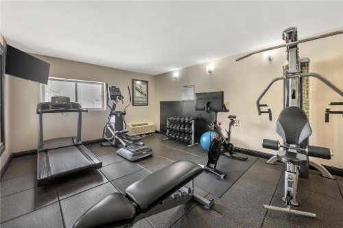 Best Western Plus Windsor Inn - image 9