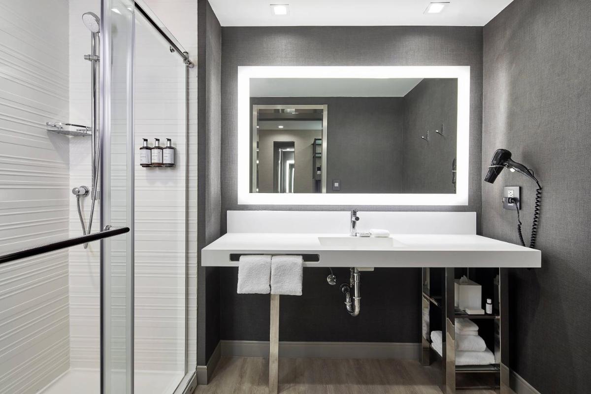 AC Hotel Miami Wynwood - image 2
