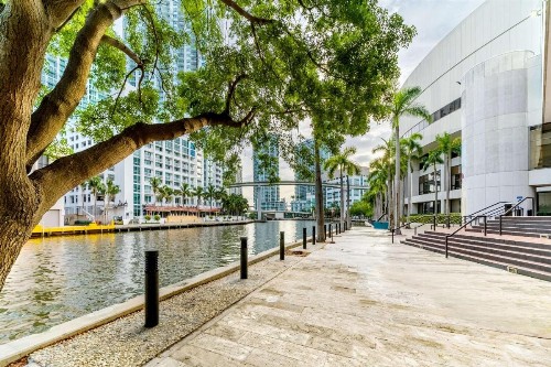 Hyatt Regency Miami - image 19