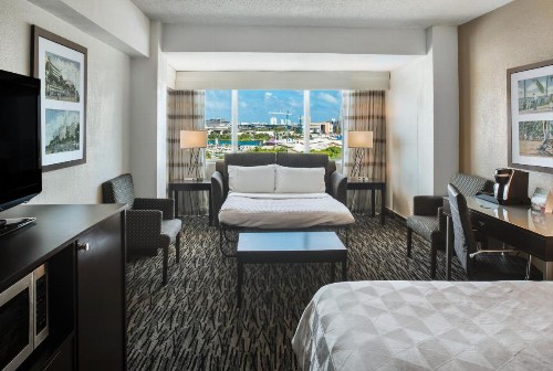 Holiday Inn Hotel Port of Miami-Downtown an IHG Hotel - image 45