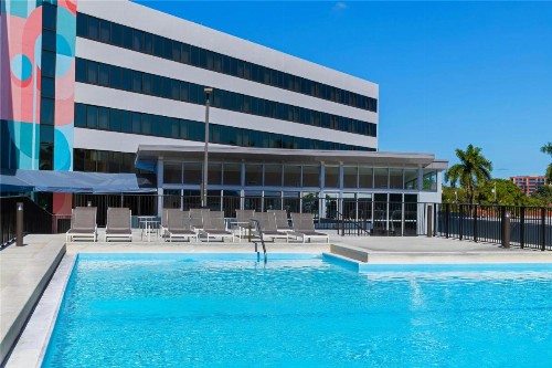 Sonesta Miami Airport - image 2