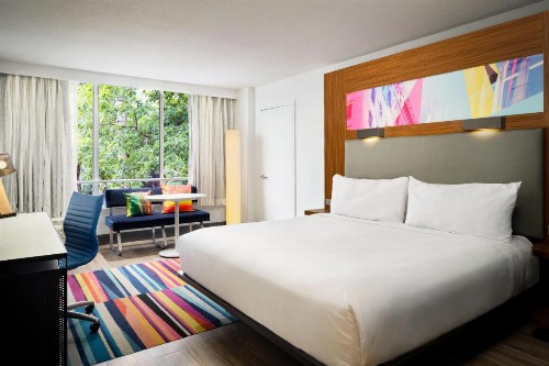 Aloft Miami Dadeland - image 9