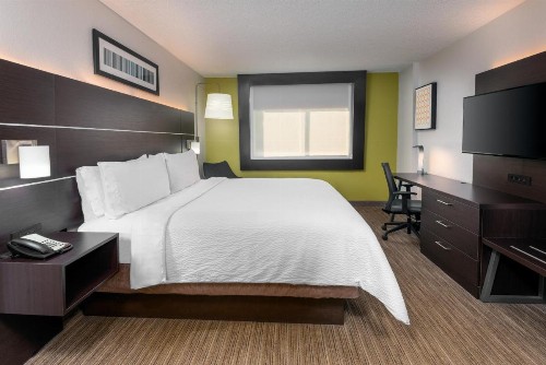 Holiday Inn Express Miami Airport Doral Area an IHG Hotel - image 11