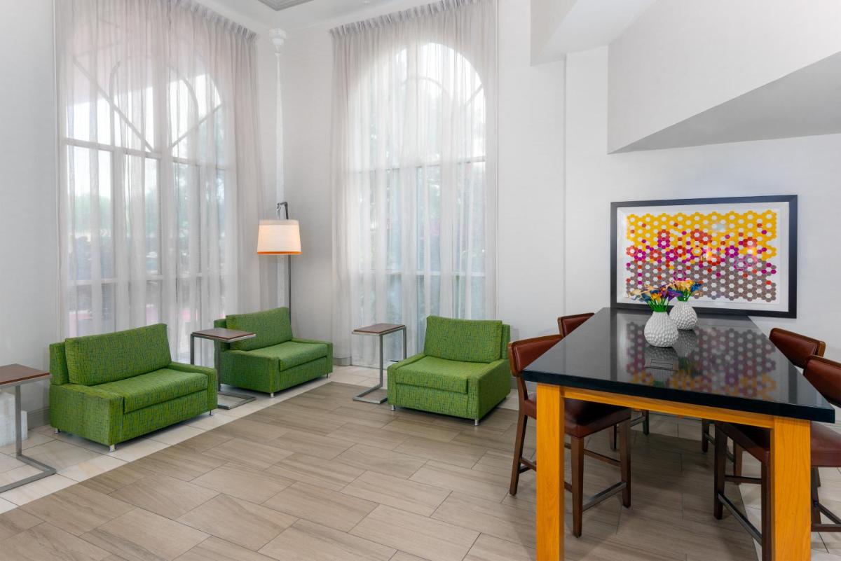 Holiday Inn Express Miami Airport Doral Area an IHG Hotel - image 7