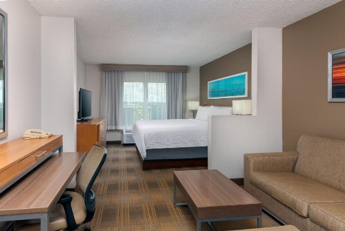 Holiday Inn Hotel Miami-Doral Area an IHG Hotel - image 21