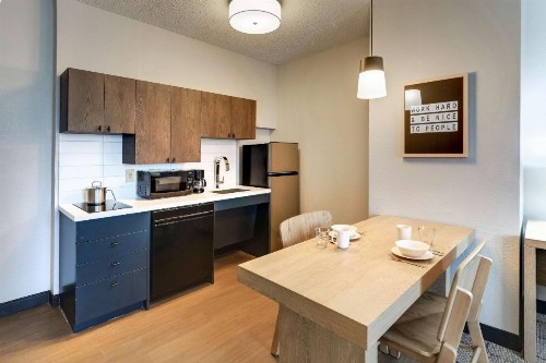Sonesta Simply Suites Miami Airport - image 14