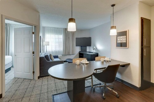 Sonesta Simply Suites Miami Airport - image 23
