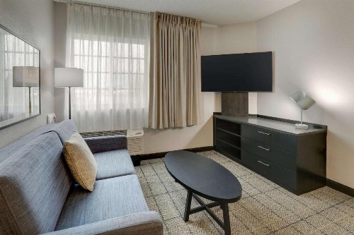 Sonesta Simply Suites Miami Airport - image 24