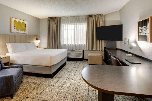 Sonesta Simply Suites Miami Airport - image 26