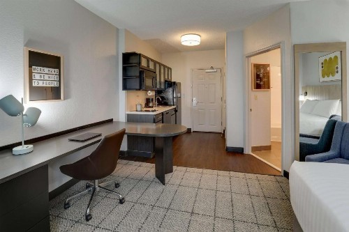 Sonesta Simply Suites Miami Airport - image 27