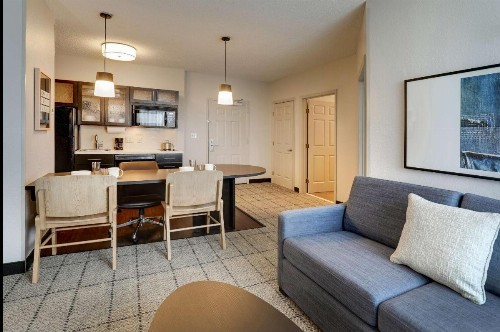 Sonesta Simply Suites Miami Airport - image 33
