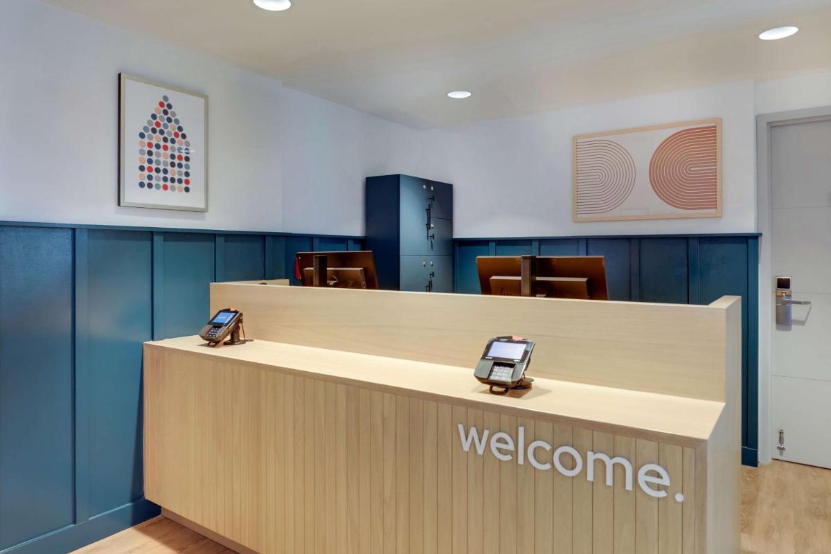 Sonesta Simply Suites Miami Airport - image 4