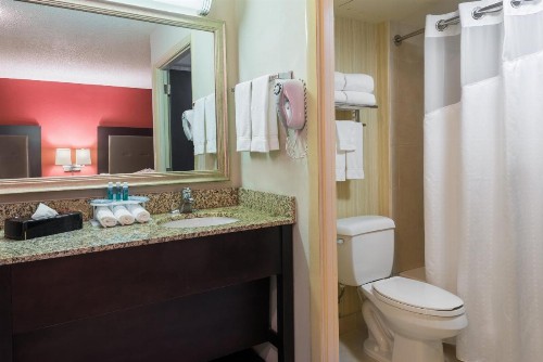 Holiday Inn Express Hotel & Suites Kendall East-Miami an IHG Hotel - image 16