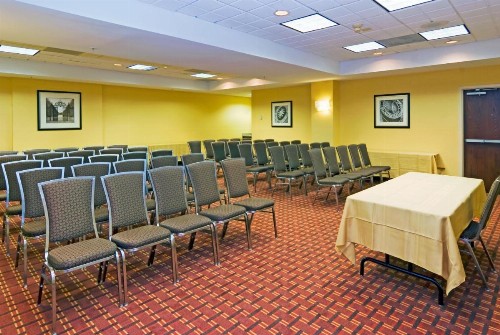 Holiday Inn Express Hotel & Suites Kendall East-Miami an IHG Hotel - image 17