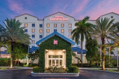 Hilton Garden Inn Miami Airport West - image 14
