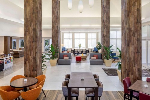 Hilton Garden Inn Miami Airport West - image 17