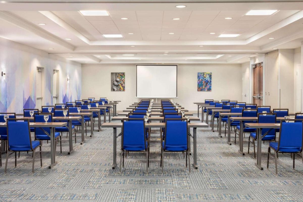 Hilton Garden Inn Miami Airport West - image 5