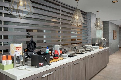 Hilton Garden Inn Miami Brickell South - image 20