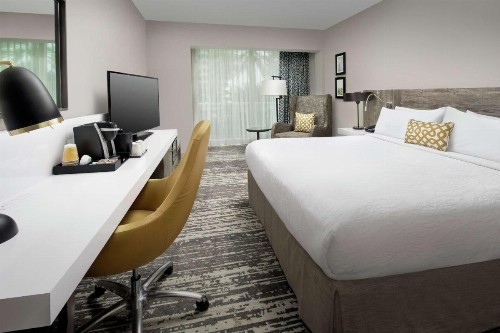 Hilton Garden Inn Miami Brickell South - image 26