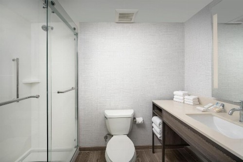 Hilton Garden Inn Miami Brickell South - image 33