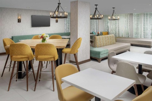 Hilton Garden Inn Miami Brickell South - image 36
