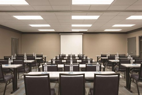 Hyatt House Miami Airport - image 24